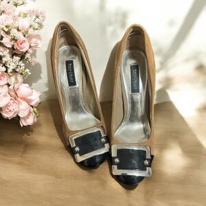 Stuart Weitzman Beige and Black Women's Shoes